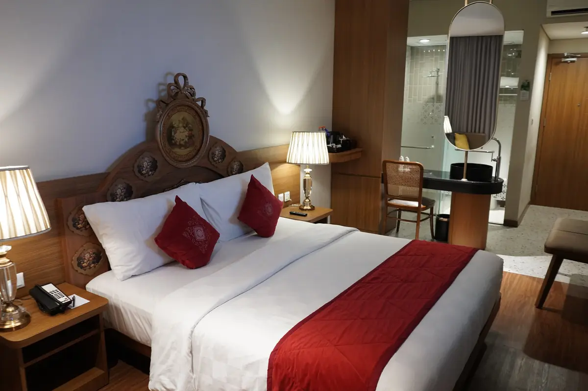 Executive Room
